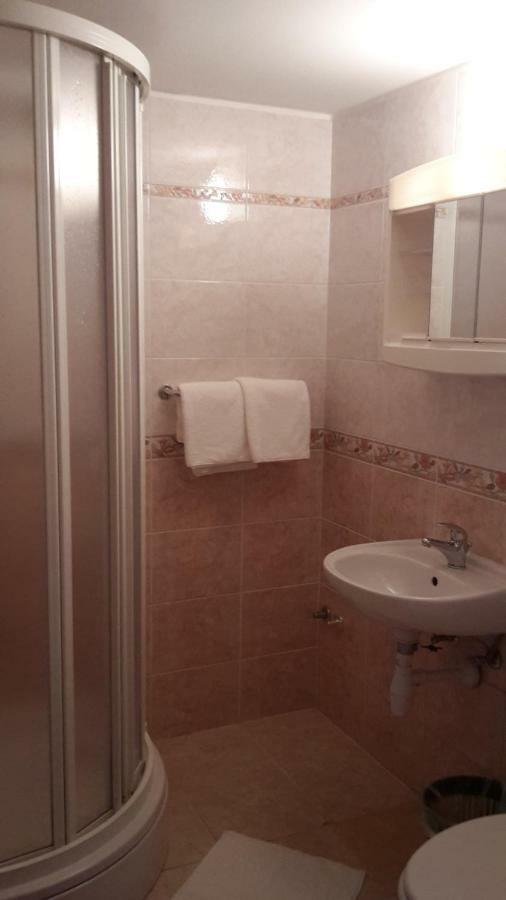 As Brela Hotel Kültér fotó